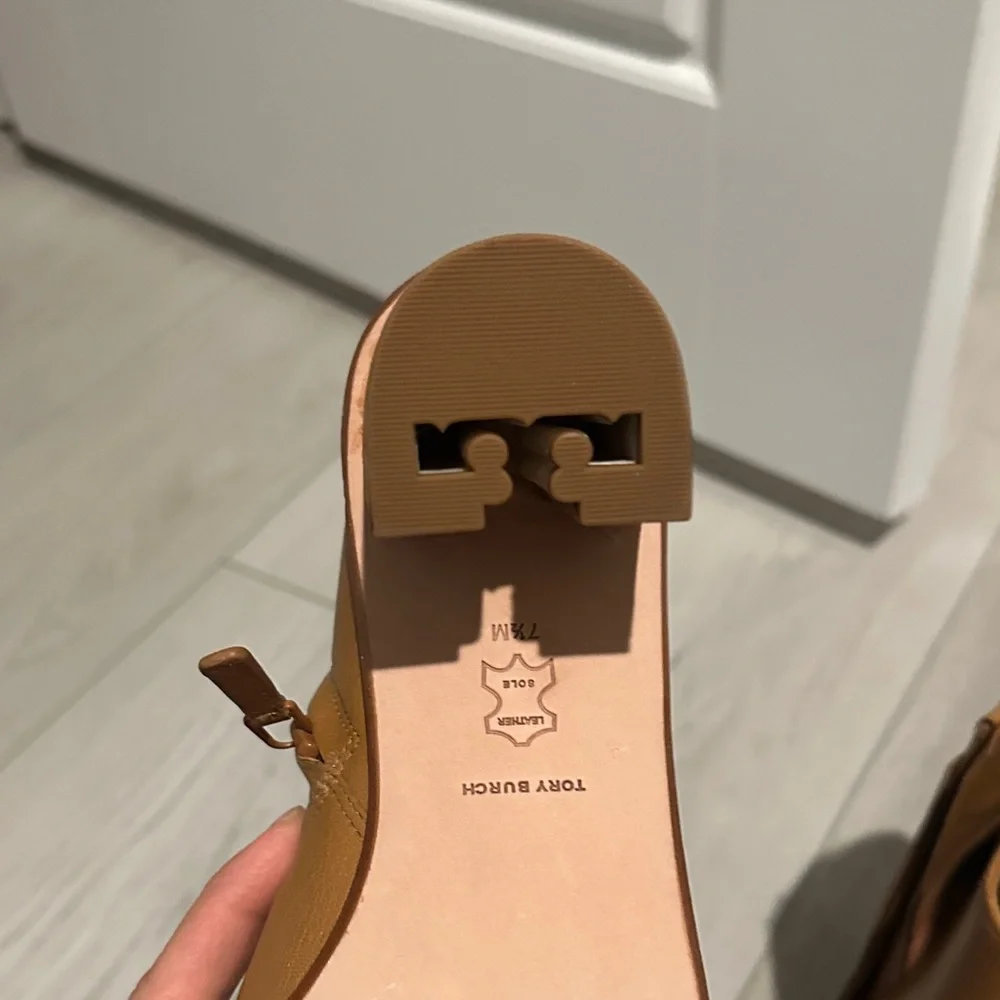 Tory Burch Tan Leather Block Heel Ankle Boots. Never worn.